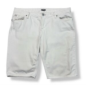 J. JILL White Denim Mid Rise Bermuda Shorts Size 12